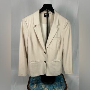 BDG Cream Blazer Jacket Women’s Size M Classic Tailored Two Button Blazer